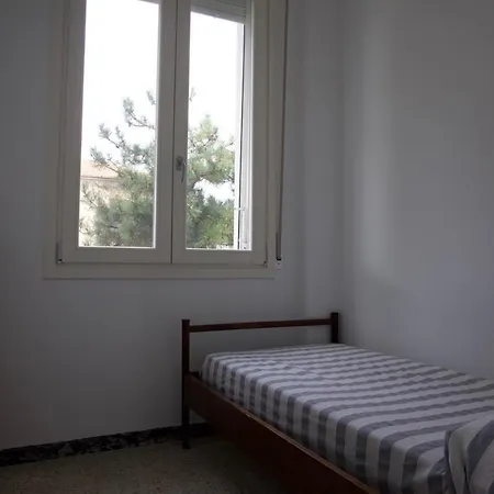 L'elegante Casa Del Porto Di