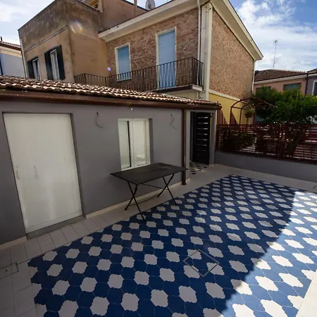 L'elegante Casa Del Porto Di *
